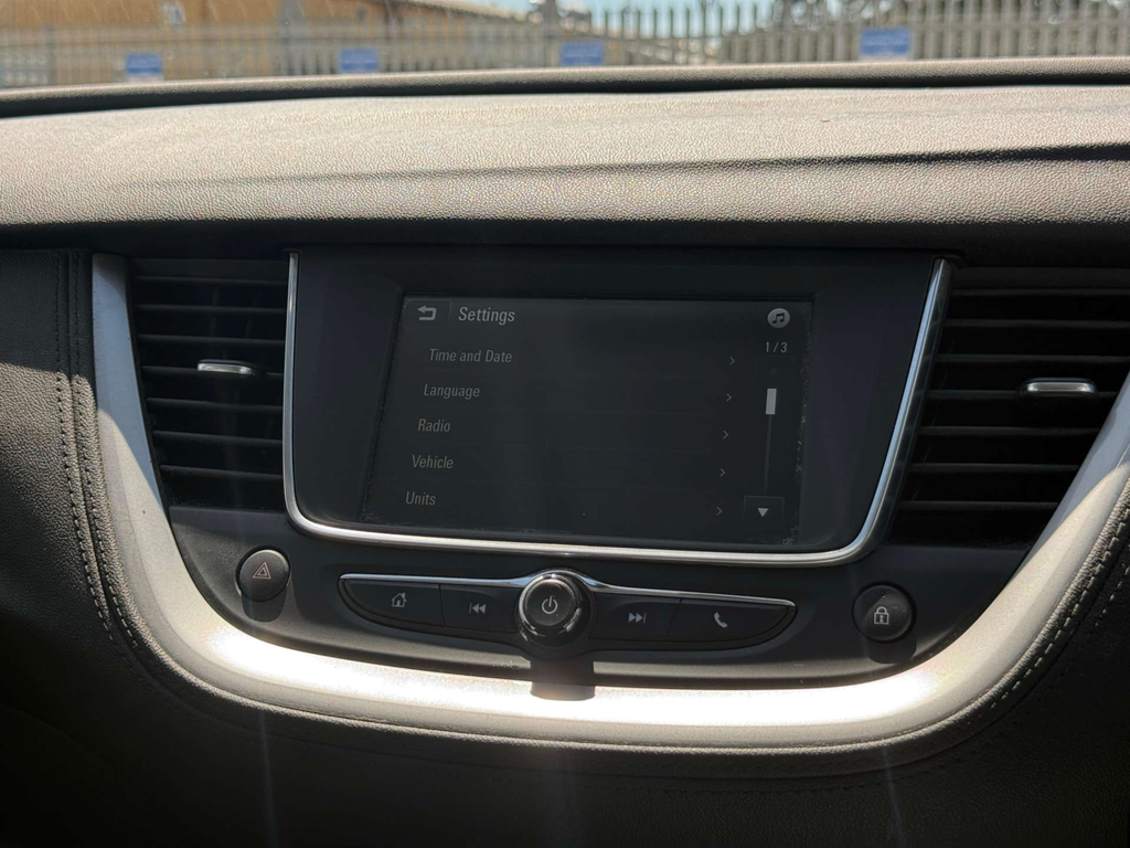 Vauxhall Grandland X Se Ss Red #69