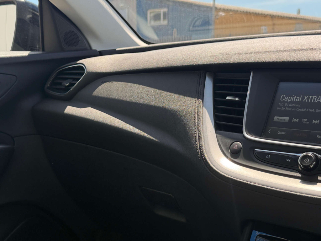 Vauxhall Grandland X Se Ss Red #55