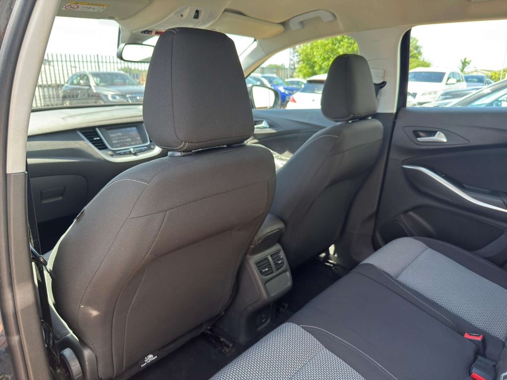 Vauxhall Grandland X Se Ss Red #38
