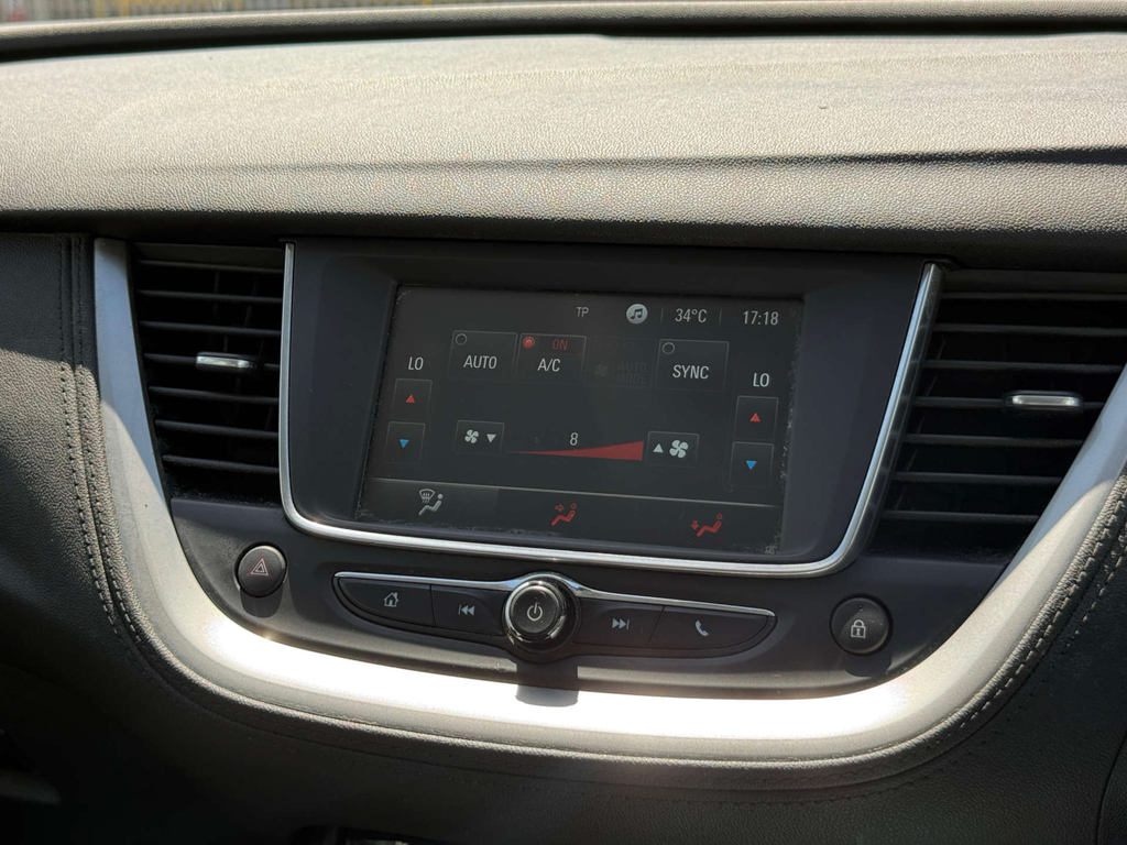 Vauxhall Grandland X Se Ss Red #72
