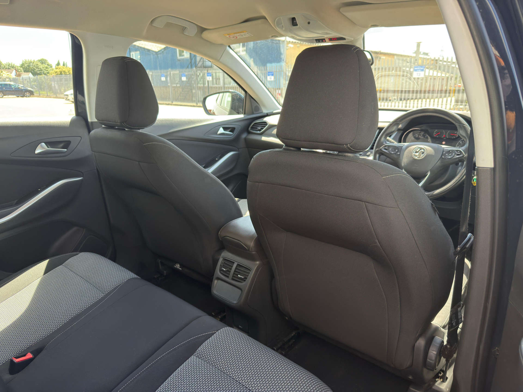 Vauxhall Grandland X Se Ss Red #28