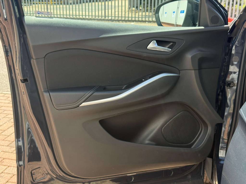 Vauxhall Grandland X Se Ss Red #41