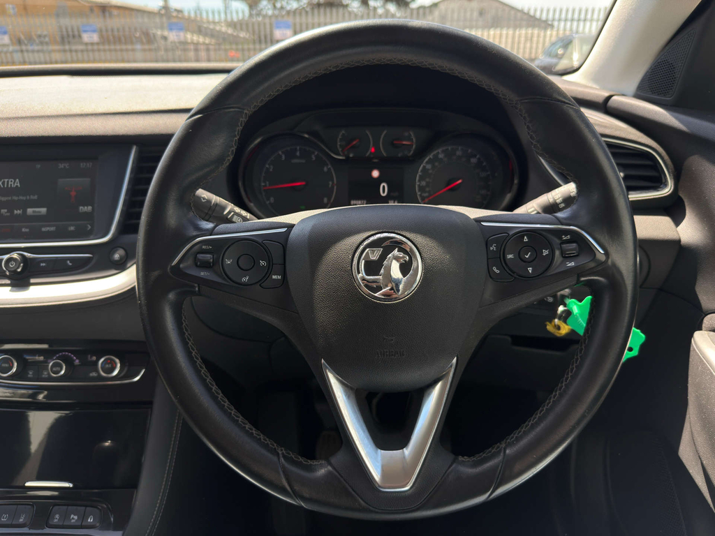 Vauxhall Grandland X Se Ss Red #47