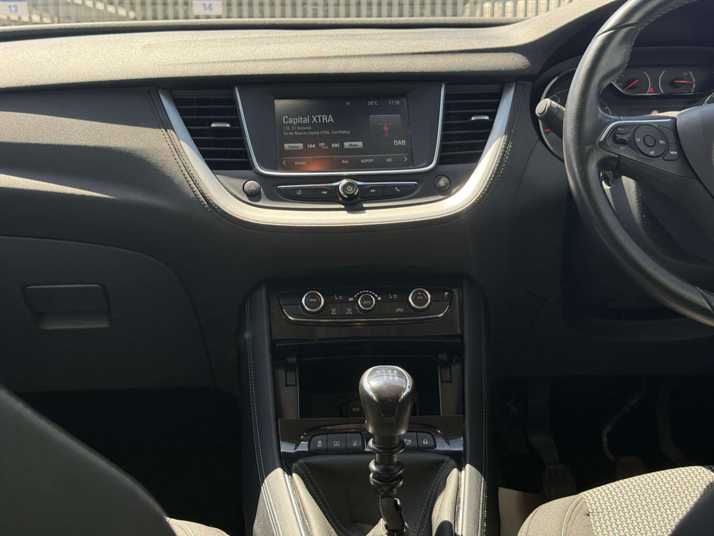 Vauxhall Grandland X Se Ss Red #49