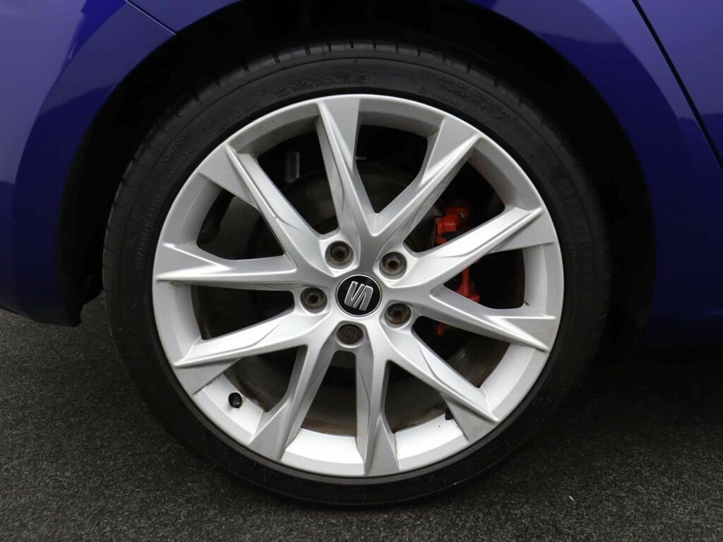 Seat Leon  Red #6
