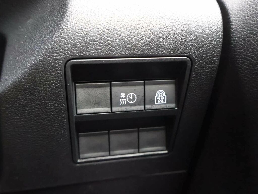 Vauxhall Combo-e Life 100Kw Ultimate 50Kwh Grey #24