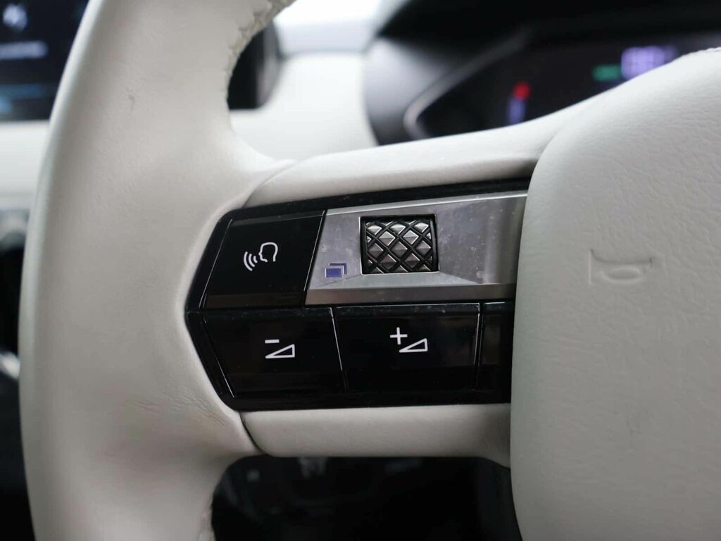 DS DS 3 Crossback Performance Line Grey #25