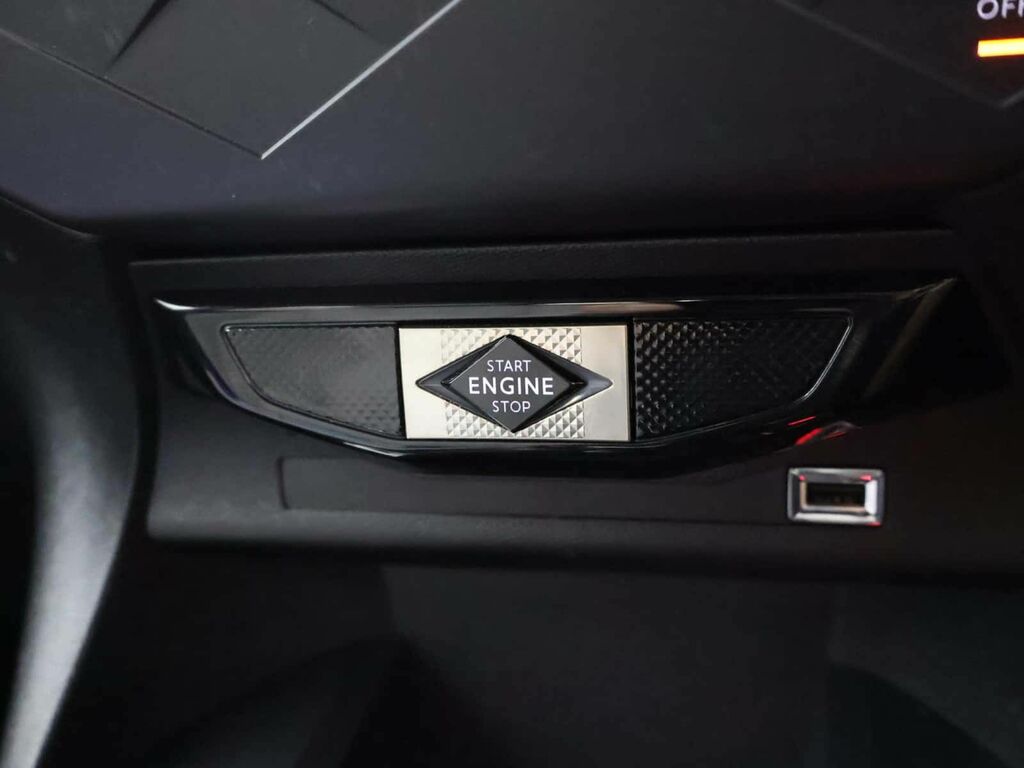 DS DS 3 Crossback Performance Line Grey #20