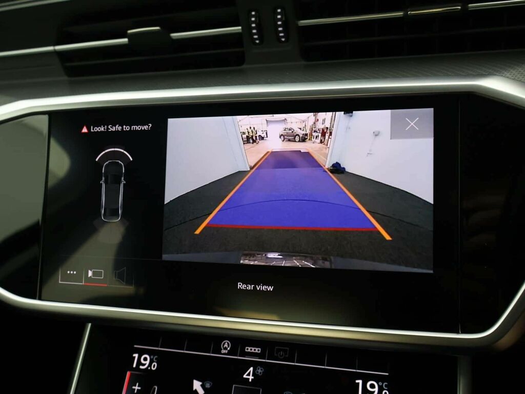 Audi A6 Saloon 2L Sport Black #16