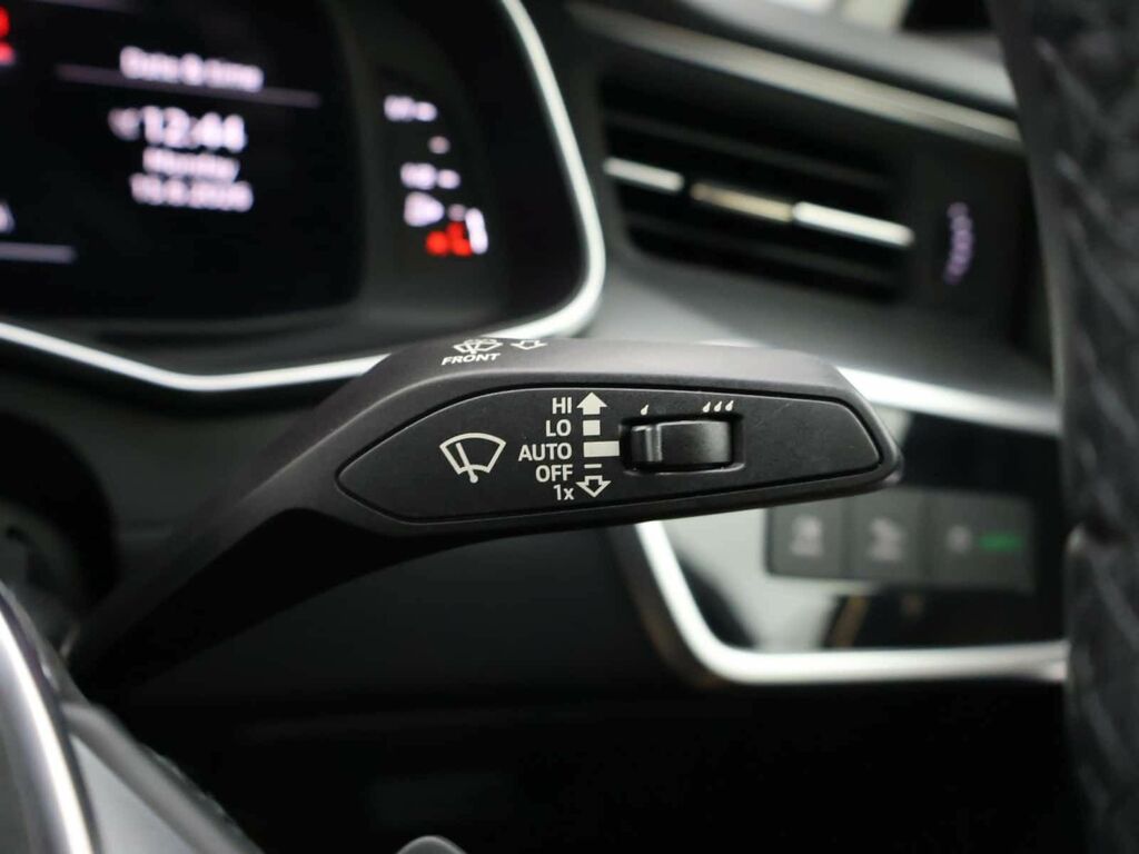 Audi A6 Saloon 2L Sport Black #24