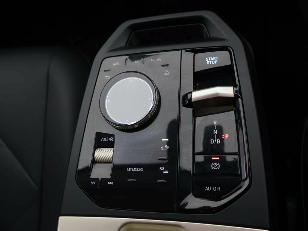 BMW iX Ix Xdrive40 M Sport Black #19