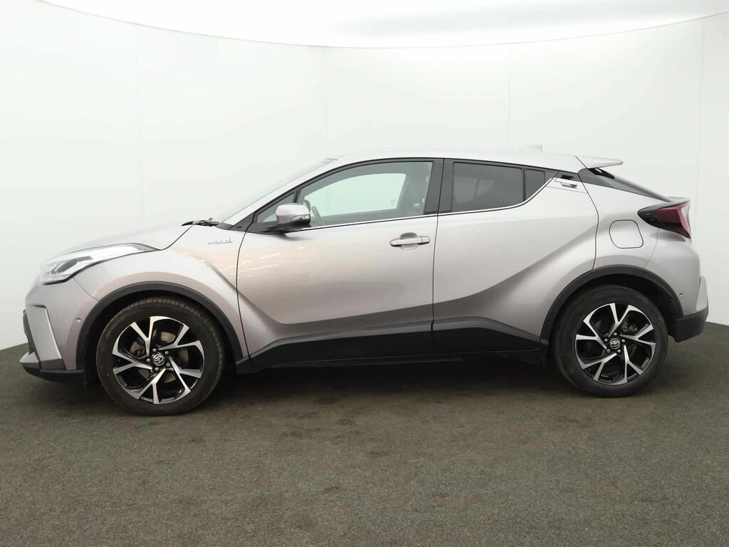 Toyota C-Hr Dynamic White #4