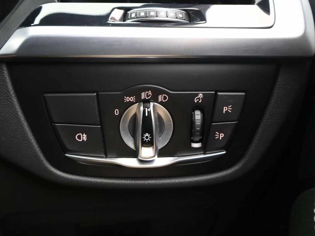 BMW iX3 210Kw Premier Edition 80Kwh Grey #28