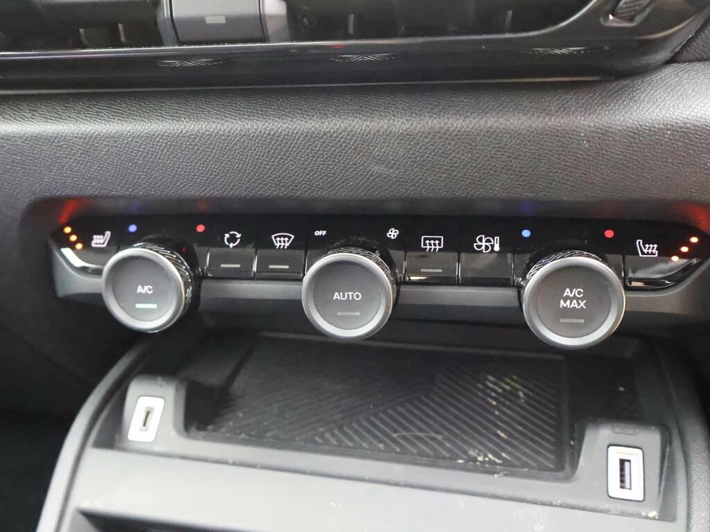 Citroen C4 X 1.2 Puretech 130 Max Eat8 Black #17