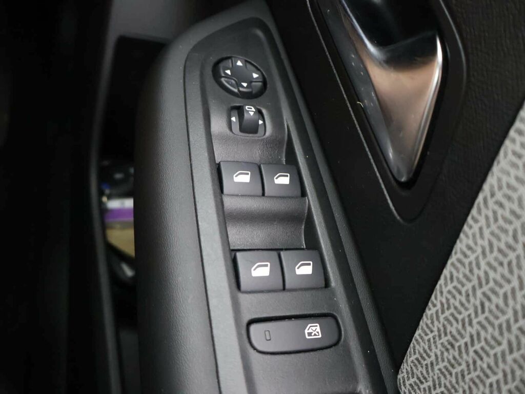 Citroen C4 X 1.2 Puretech 130 Max Eat8 Black #25