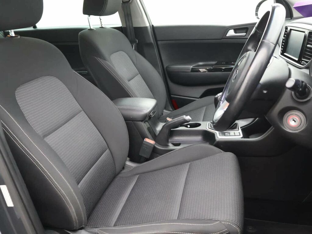 Kia Sportage Platinum Edition Silver #8