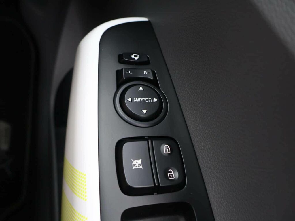 Kia Picanto 1.25 2 Hatchback 83 Bhp White #23