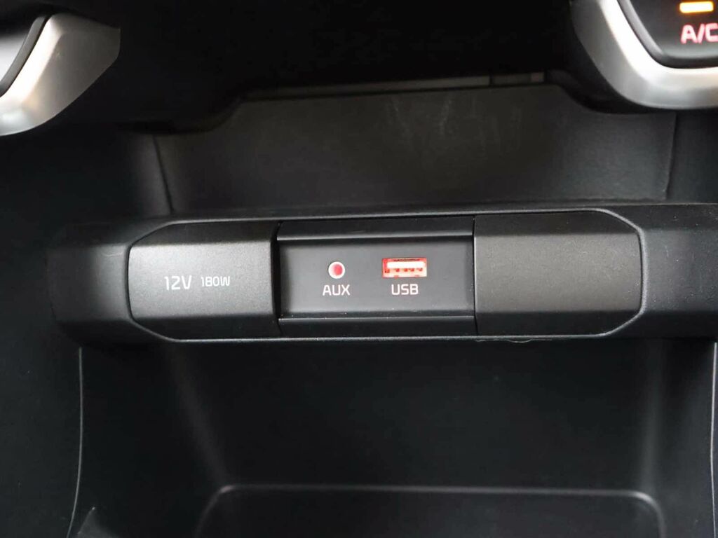 Kia Picanto 1.25 2 Hatchback 83 Bhp White #17