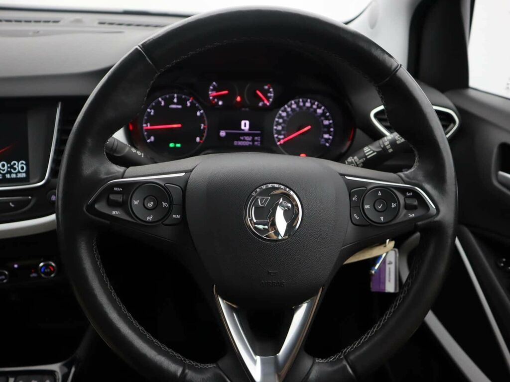 Vauxhall Crossland Hatchback  #16