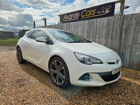Vauxhall Astra GTC Limited Edition Cdti White