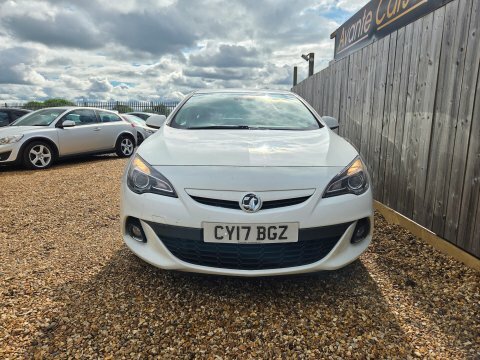 Vauxhall Astra GTC Limited Edition Cdti D14AEA White #5