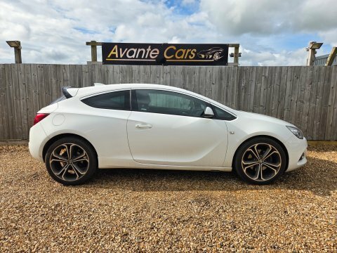 Vauxhall Astra GTC Limited Edition Cdti D14AEA White #2