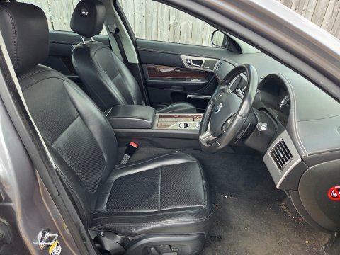 Jaguar XF V6 Portfolio H3PLJ Grey #6