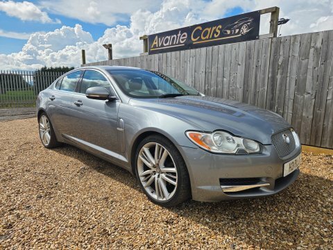 Jaguar XF V6 Portfolio Grey