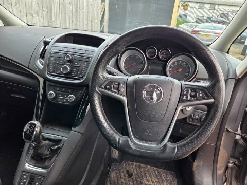 Vauxhall Zafira Sri Nav Green #7