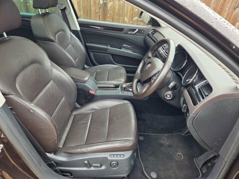 Skoda Superb Grey #9