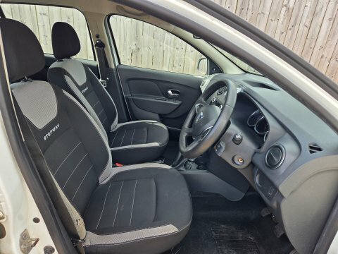 Dacia Sandero Stepway Essential Tce White #6