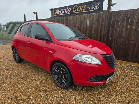 Chrysler Ypsilon S-series Red