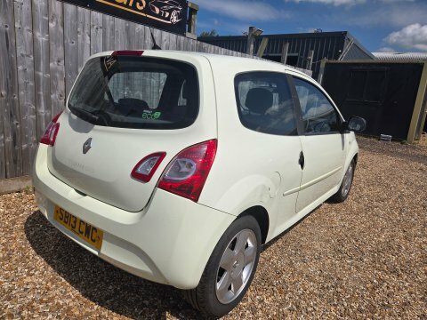 Renault Twingo Dynamique White #3