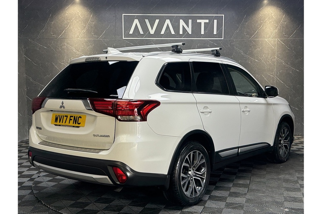 Mitsubishi Outlander Di-d 4 U5327 Ulez White #6