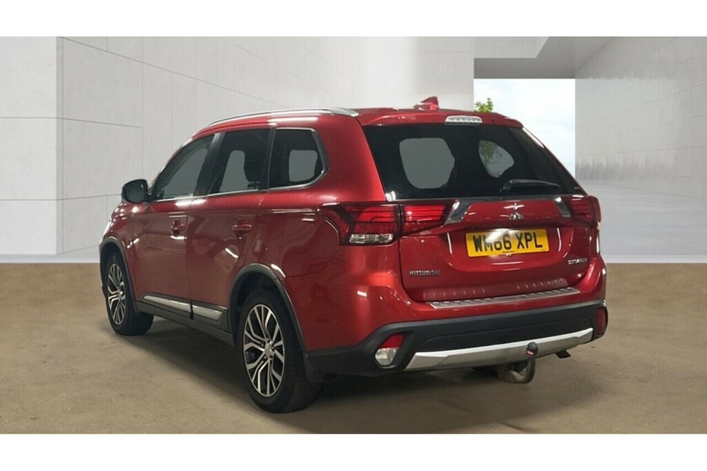 Mitsubishi Outlander Di-d 4 U5344 Ulez Red #3