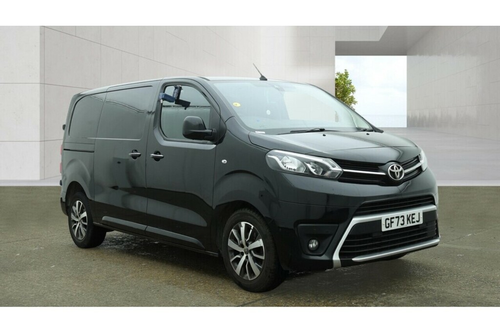 Toyota PROACE D Design U5351 Ulez Black