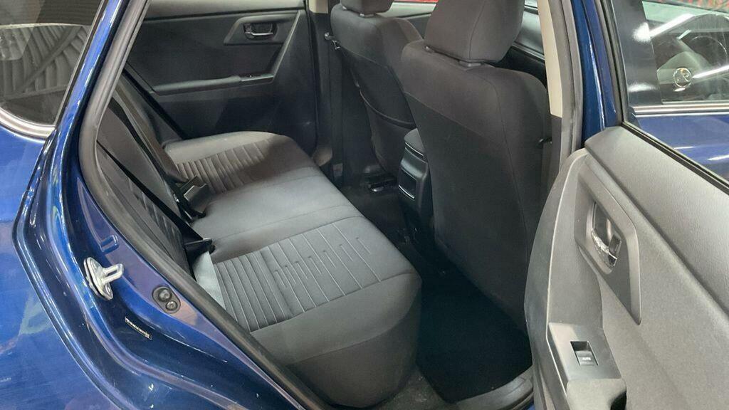 Toyota Auris Vvt-i Icon Hatchback Silver #9