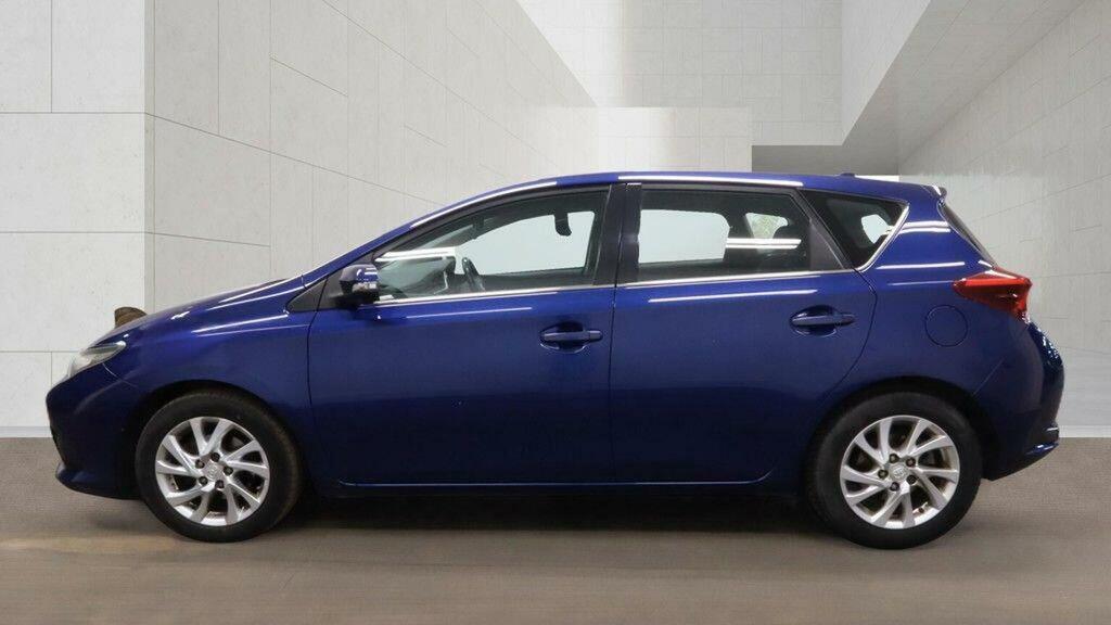 Toyota Auris 1.6 D-4d Business Edition Euro 6 Ss Safety Blue #3