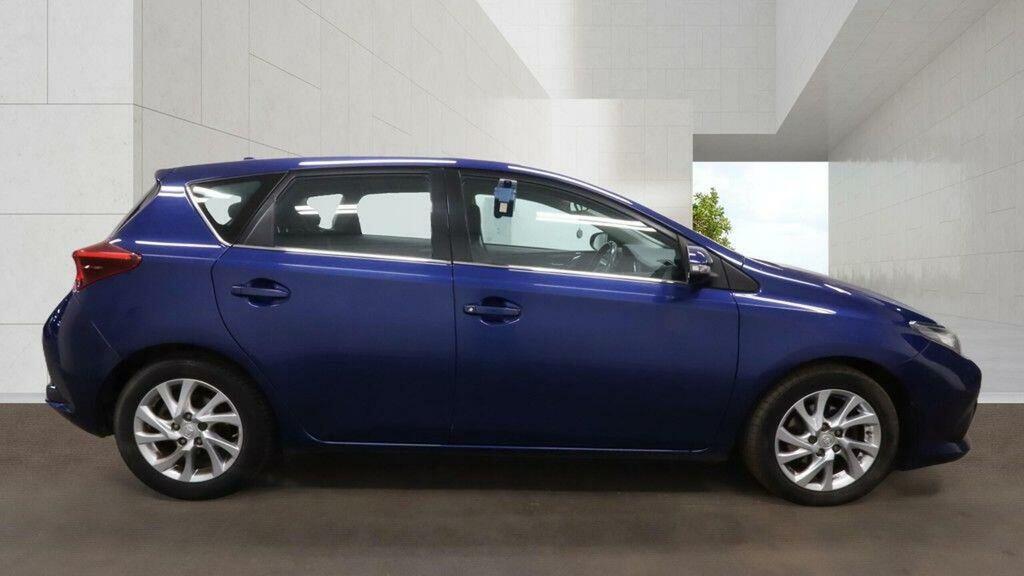 Toyota Auris 1.6 D-4d Business Edition Euro 6 Ss Safety Blue #4