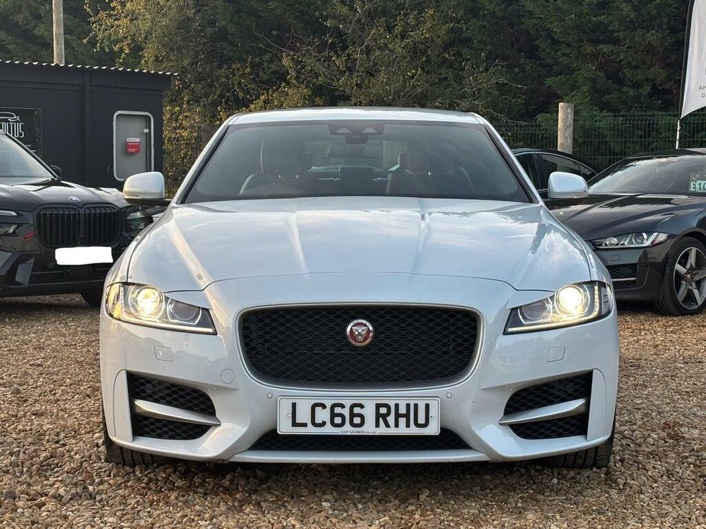 Jaguar XF 2.0D R-sport Euro 6 Ss 2017 White #4