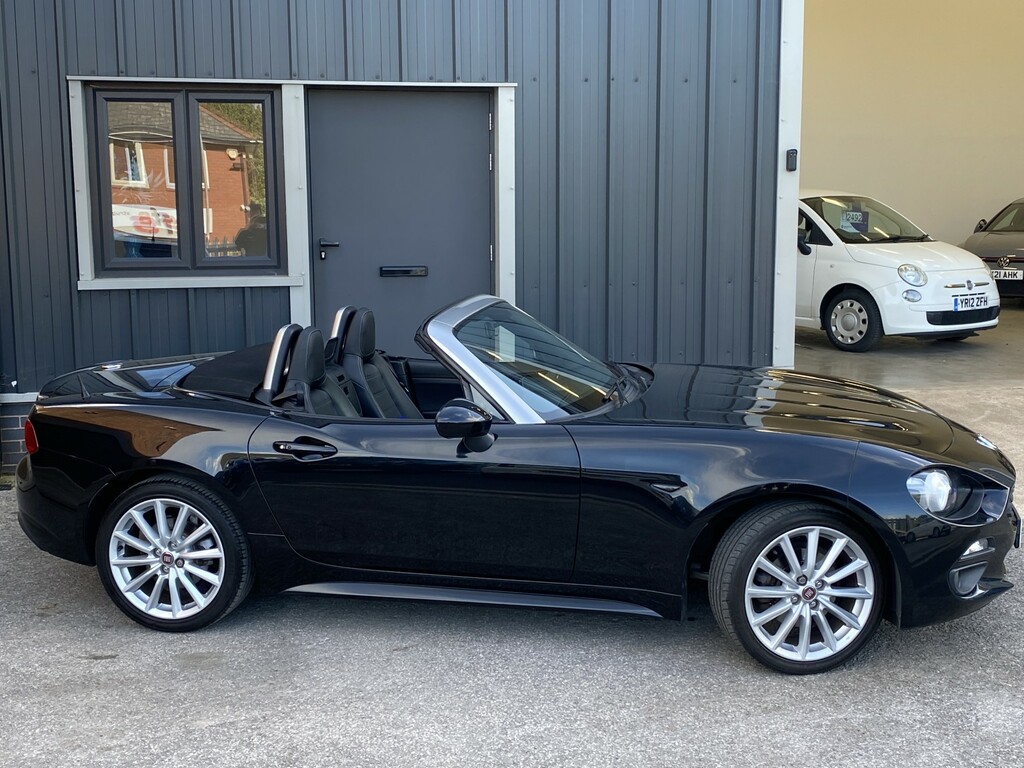 Fiat 124 Spider 1.4 124 Spider 1.4 Multiair Turbo 205 Bhp Lusso Black #2