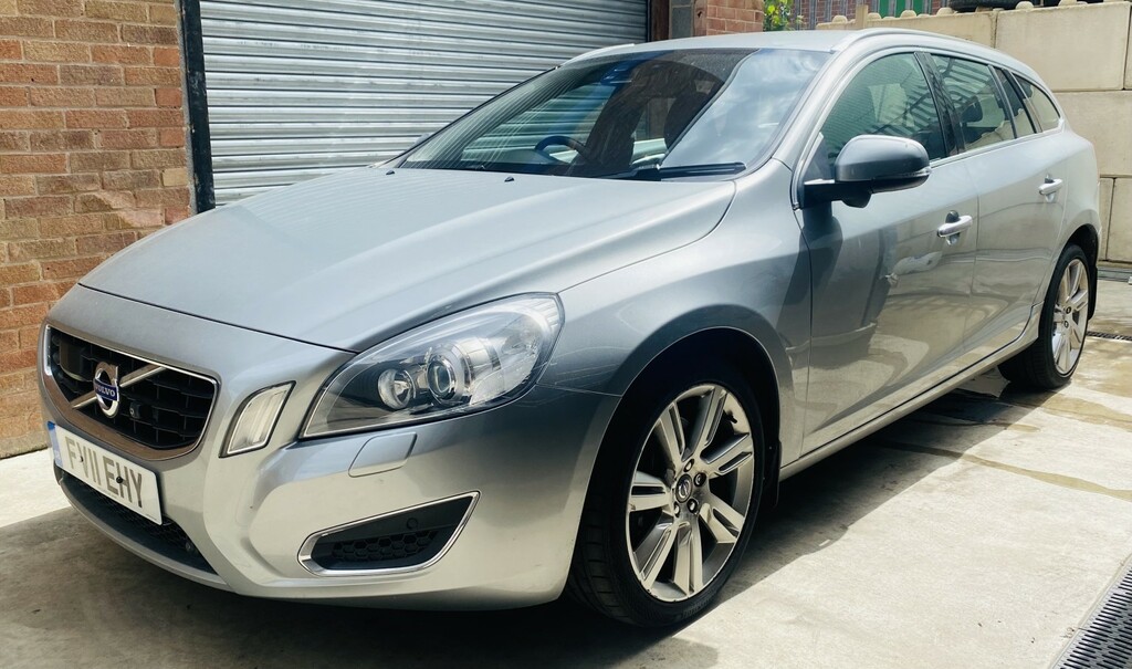 Volvo V60 2.4 D5 Se Lux Silver
