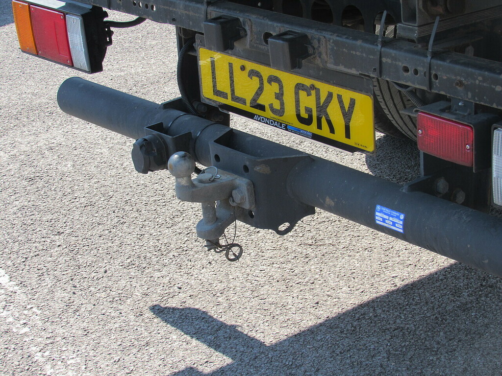 Isuzu 1.9D N35 Green Chassis Cab Rwd S LL23GKY White #5