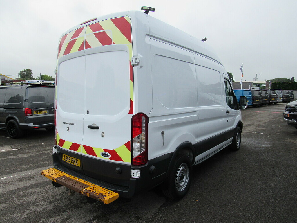 Ford Transit Custom 350 Ecoblue Mobile Workshop Euro 6 Van Mwb 2.0 LB19BKK White #4
