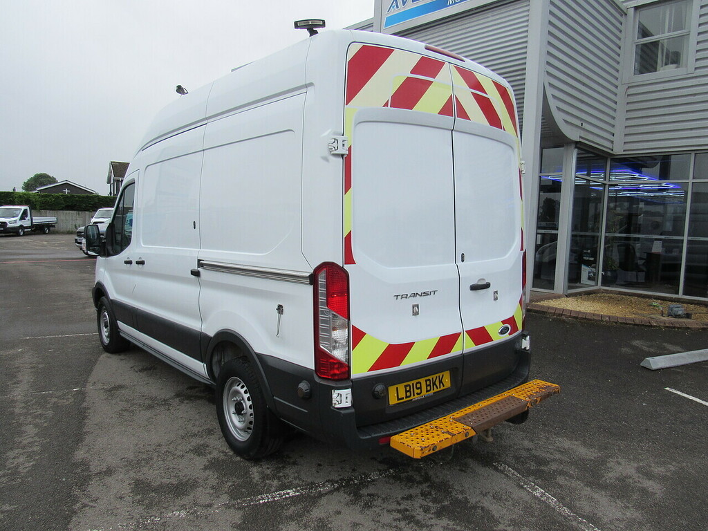 Ford Transit Custom 350 Ecoblue Mobile Workshop Euro 6 Van Mwb 2.0 LB19BKK White #2