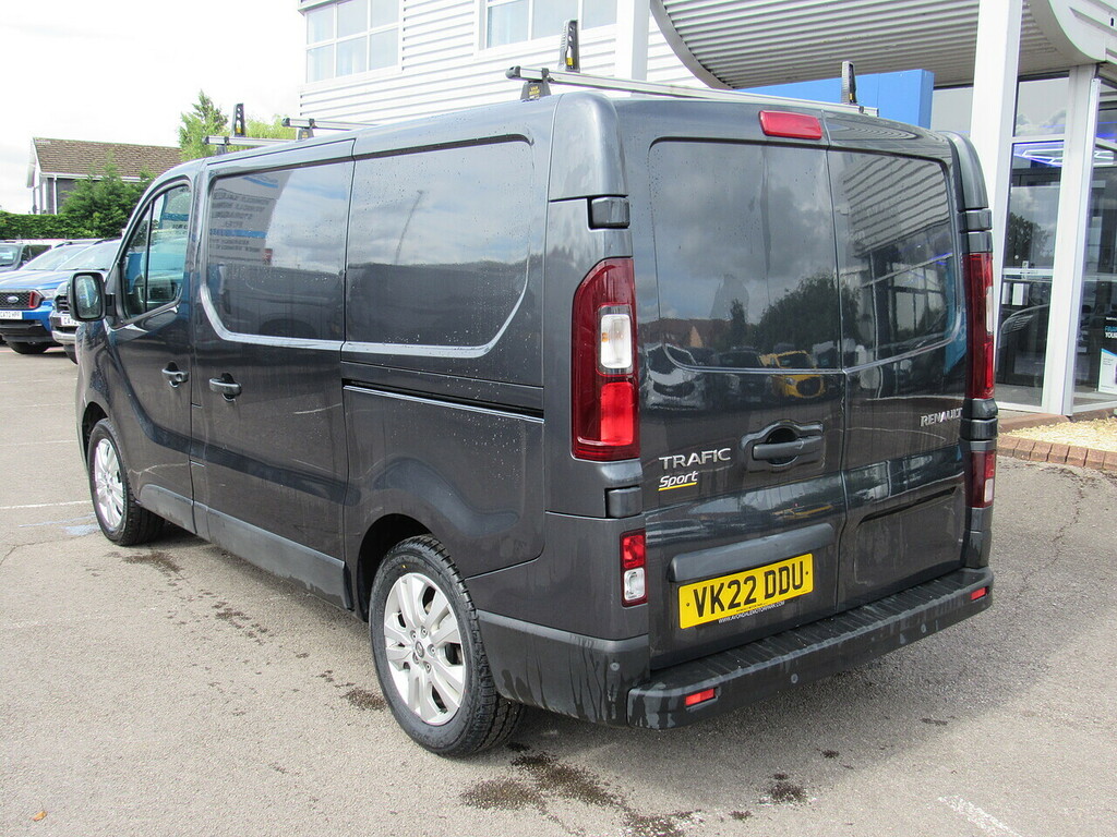 Renault Trafic Dci Blue Sl28 Sport Swb Euro 6 Van Grey #4