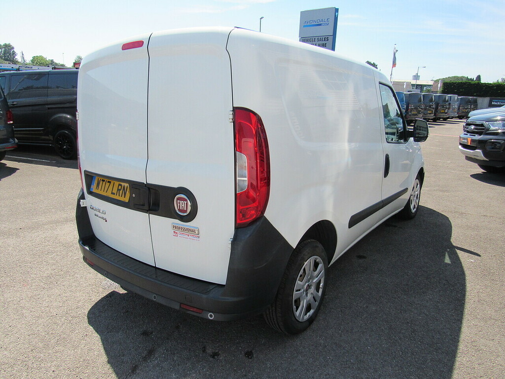 Fiat Doblo Multijetii Sx No Vat Van With Air Con White #5