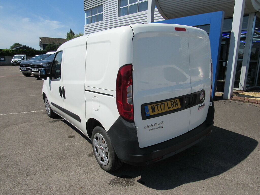 Fiat Doblo Multijetii Sx No Vat Van With Air Con White #4