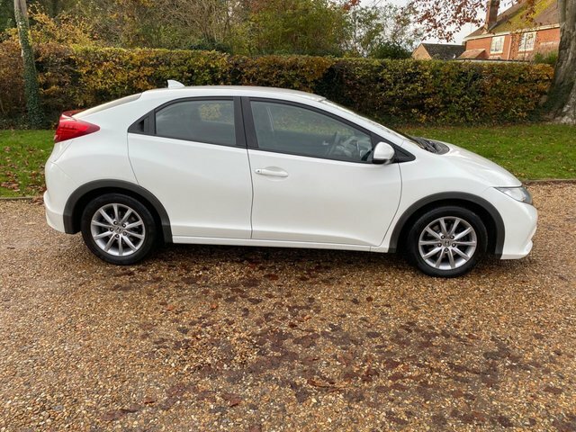 Honda Civic 1.8 I-vtec Se 140 Bhp White #2
