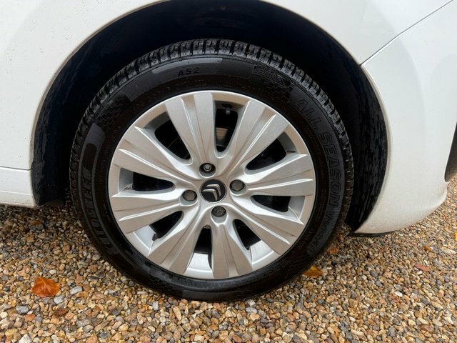 Citroen C3 Picasso Puretech Platinum Picasso White #19